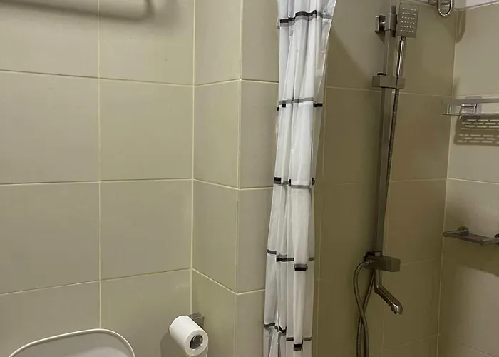 Lush Residences Makati By Darpm Apartment