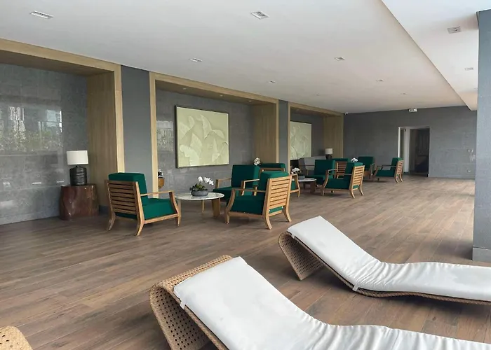 Lush Residences Makati By Darpm Apartment